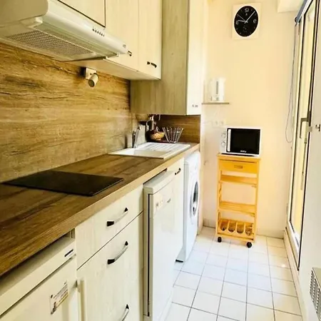 Athena Apartmán *
